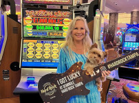 플로리다 거주자, 세미놀 하드록 호텔에서 슬롯 게임으로 130만 달러 잭팟 당첨